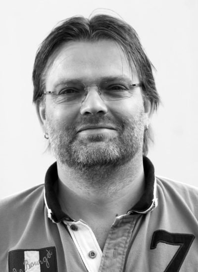 Brian - Økonomi og administration